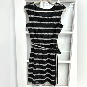 Guess | Black & White Stripe Sleeveless Crochet Overlay Fully Lined Dress Size 4